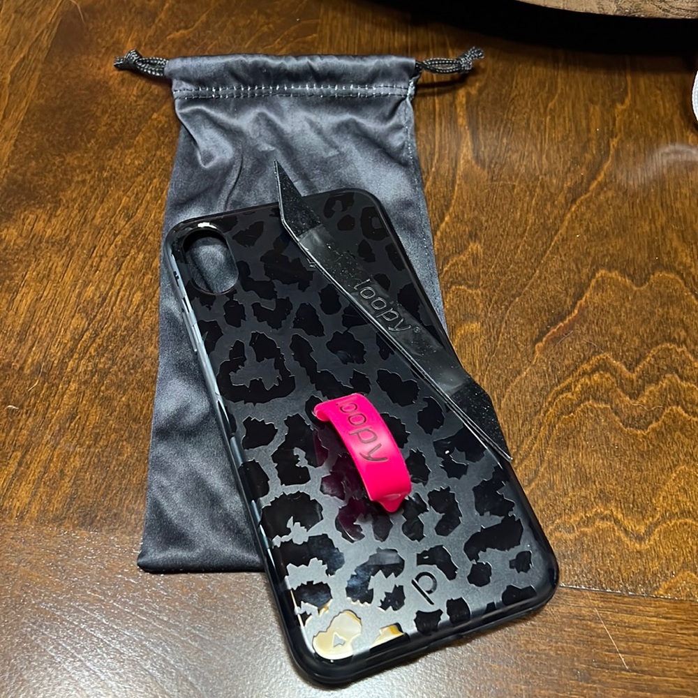 iPhone XS Max loopy case